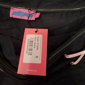 Black shirt with pink bows